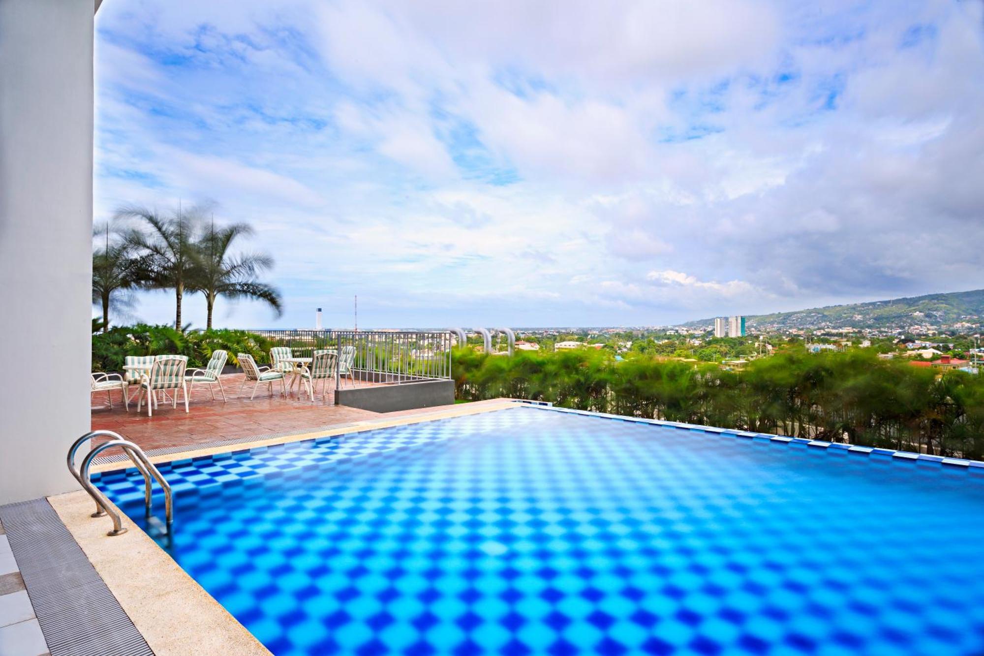 Eon Centennial Soho Hotel Cebu Ngoại thất bức ảnh